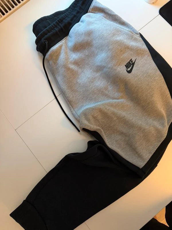 Nike Grey & Black Joggers - Size L | سروال نايك