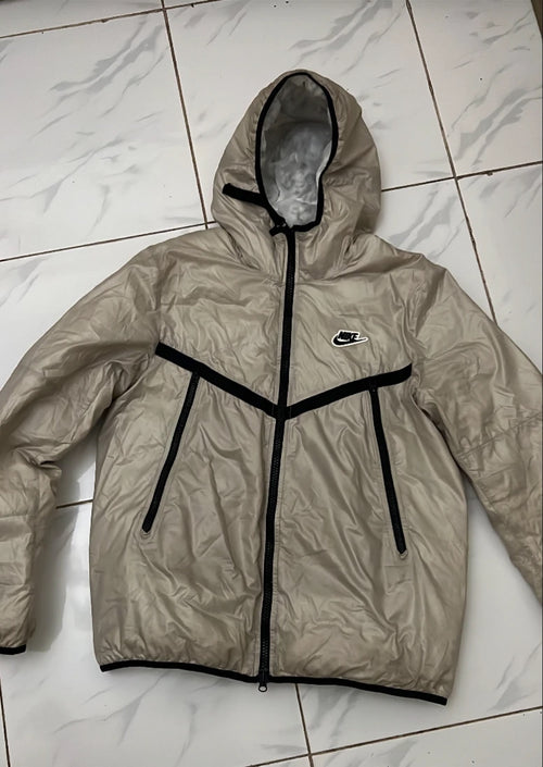 Nike beige hooded padded jacket size L second-hand, real photo, Lbass Original Morocco — front view with black trim and chest Nike logo