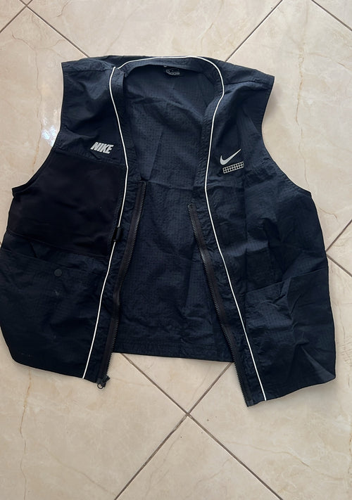 Nike Sportswear black vest size L second-hand, real photo, Lbass Original Morocco — front view with white piping