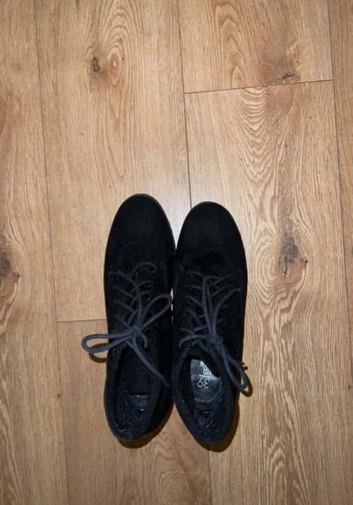 Primark black platform lace-up shoes second-hand, size 39, real product photo, Lbass Original Morocco — view 1